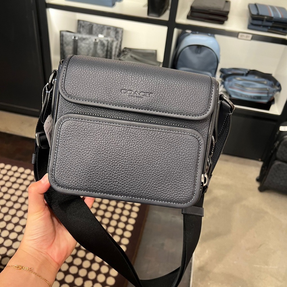 NWT！COACH SULLIVAN FLAP CROSSBODY (COACH CN729)
GUNMETAL/MIDNIGHT NAVY